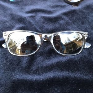 Ladies Ray ban sunglasses
